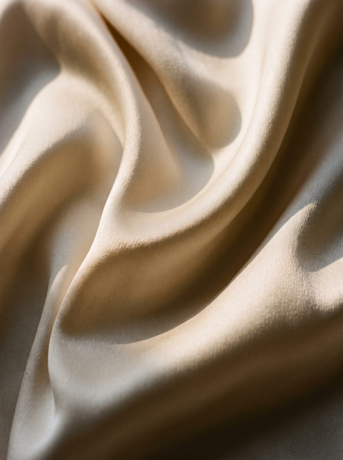 Ivory mulberry silk macro, raking light